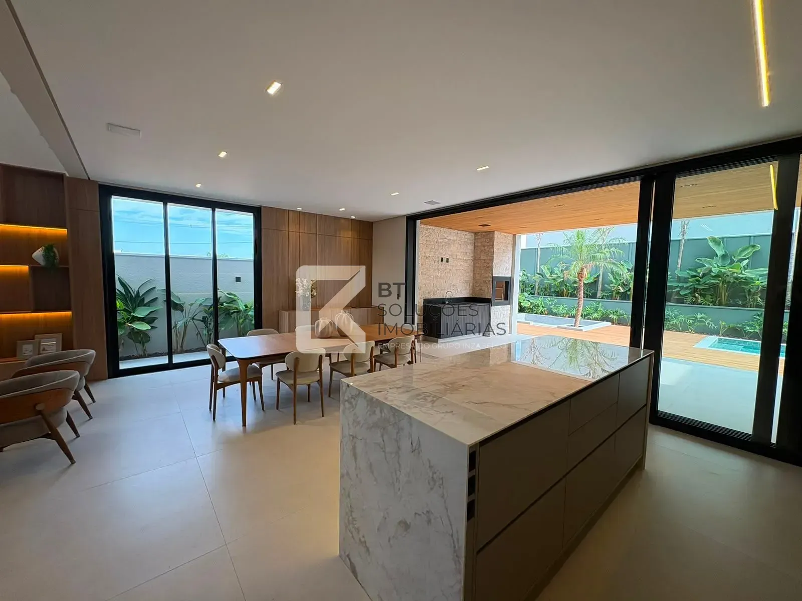 Sobrado, 4 quartos, 357 m² - Foto 11