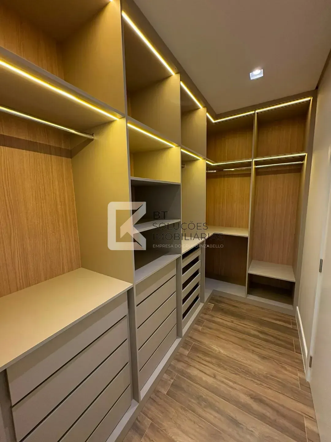Sobrado, 4 quartos, 357 m² - Foto 23