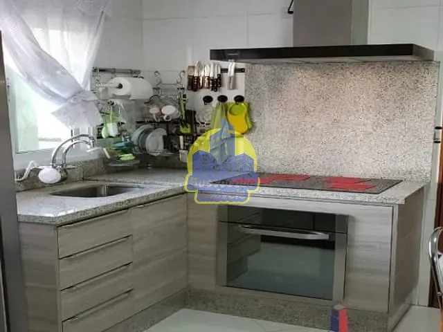 Sobrado com 411m² 4 quartos e 1 banheiro, à venda, no bairro City Bussocaba em Osasco