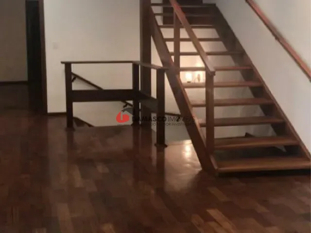 Sobrado com 480m² 4 quartos e 6 banheiros, à venda, no bairro Cerâmica em São Caetano do Sul
