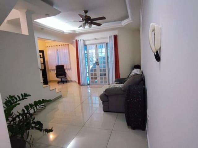 Foto do Sobrado - Sobrado com 3 dormitórios à venda, 246 m² por R$ 650.000,00 - Conjunto Residencial Trinta e Um de Março - São José dos Campos/SP | INDEPENDENCE NEGOCIOS IMOBILIARIOS LTDA