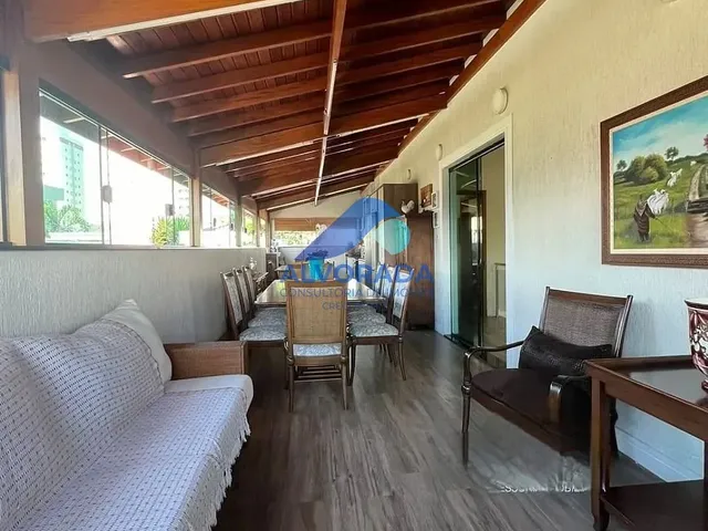 Sobrado com 250m² 3 quartos e 4 banheiros, à venda, no bairro Villa Branca em Jacareí