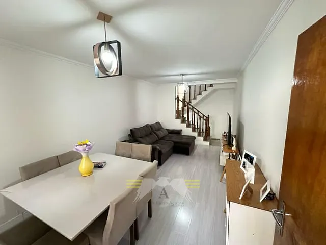 Sobrado 3 quartos e 3 banheiros, à venda, no bairro Vila Leonor em São Paulo