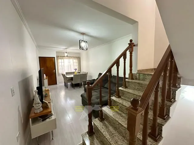 Sobrado 3 quartos e 3 banheiros, à venda, no bairro Vila Leonor em São Paulo