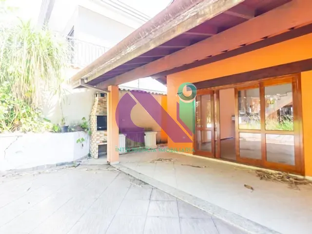 Sobrado com 280m² 5 quartos e 3 banheiros, à venda, no bairro City Bussocaba em Osasco