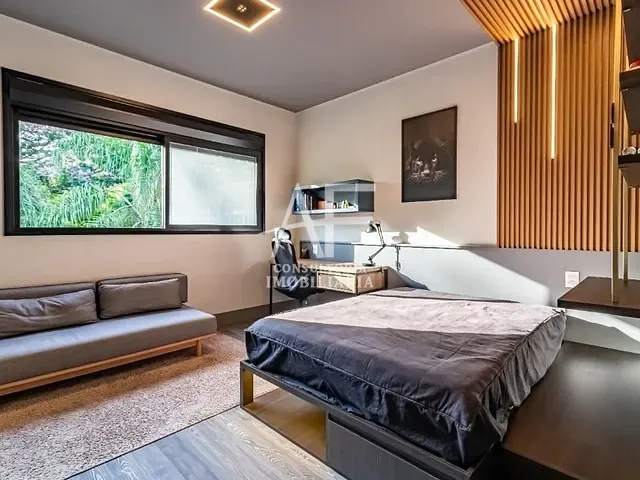Sobrado com 1206m², à venda, no bairro Condomínio Chácara Serimbura em São José dos Campos