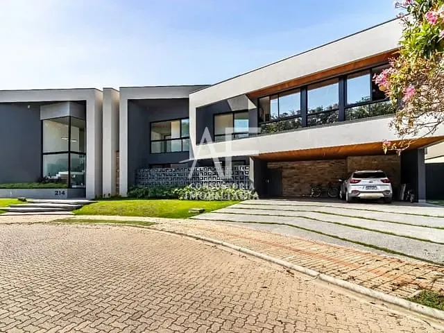 Sobrado com 1206m², à venda, no bairro Condomínio Chácara Serimbura em São José dos Campos