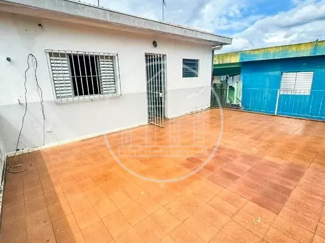 Sobrado com 200m² 3 quartos e 1 banheiro, à venda, no bairro Jardim dos Lagos em São Paulo