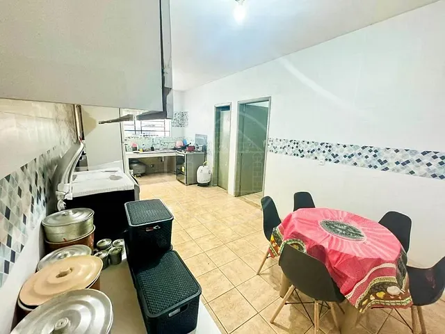 Sobrado com 200m² 3 quartos e 1 banheiro, à venda, no bairro Jardim dos Lagos em São Paulo