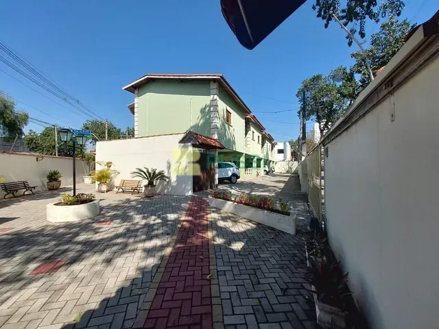 Sobrado com 134m² 3 quartos e 2 banheiros, à venda, no bairro Jardim América em São José dos Campos