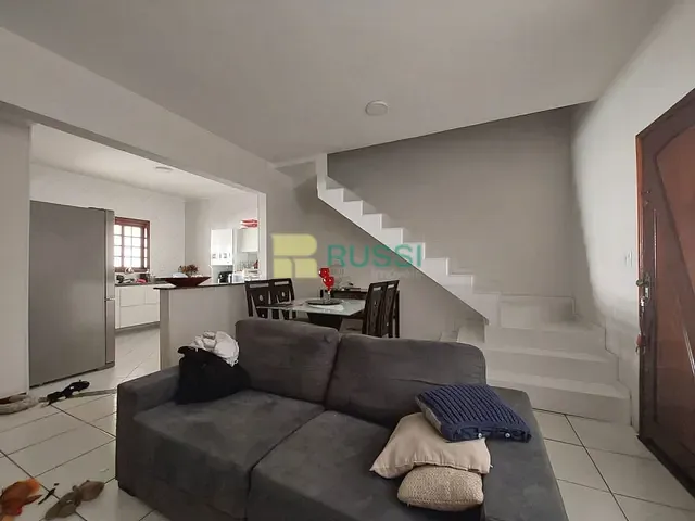 Sobrado com 134m² 3 quartos e 2 banheiros, à venda, no bairro Jardim América em São José dos Campos