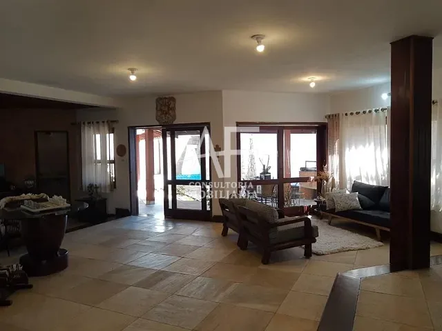 Sobrado com 480m², à venda, no bairro Jardim das Nações em Taubaté