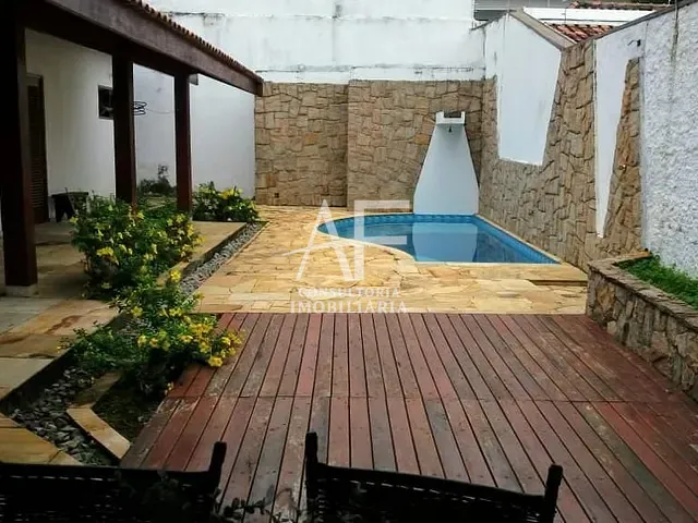 Sobrado com 480m², à venda, no bairro Jardim das Nações em Taubaté