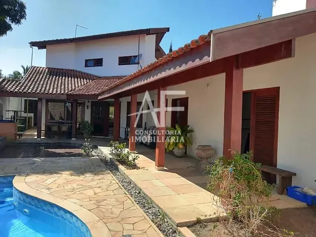 Sobrado com 480m², à venda, no bairro Jardim das Nações em Taubaté
