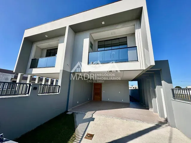 Sobrado 3 quartos e 3 banheiros, à venda, no bairro Forquilhas em São José