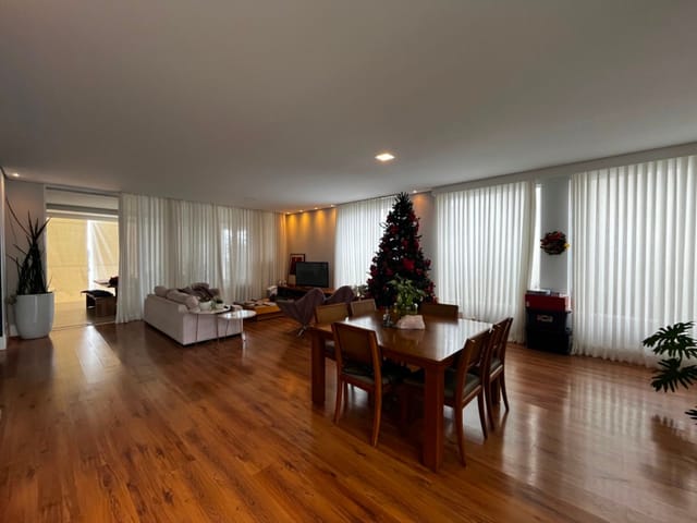 Foto do Sobrado - Sobrado com 6 dormitórios, 600 m² - venda por R$ 3.200.000,00 ou aluguel por R$ 18.338,33/mês - Condomínio Residencial Jaguary - São José dos Campos/SP | RUSSI IMÓVEIS