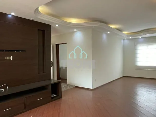 Sobrado com 393m² 5 quartos e 4 banheiros, à venda ou para alugar, no bairro Jardim Santa Clara em Taubaté