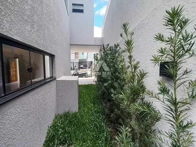 Sobrado com 125m² 3 quartos e 4 banheiros, à venda, no bairro Estrela em Ponta Grossa