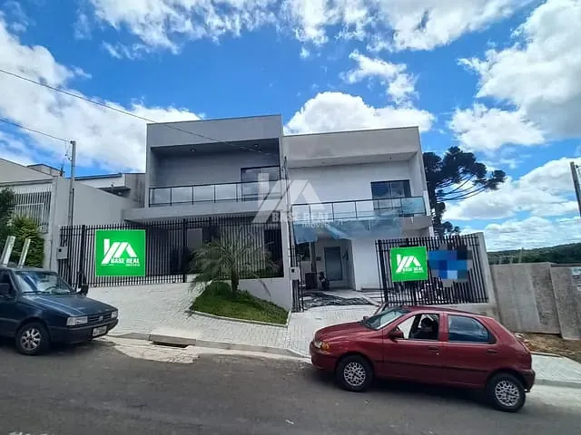Sobrado com 180m² 3 quartos e 4 banheiros, à venda, no bairro Estrela em Ponta Grossa