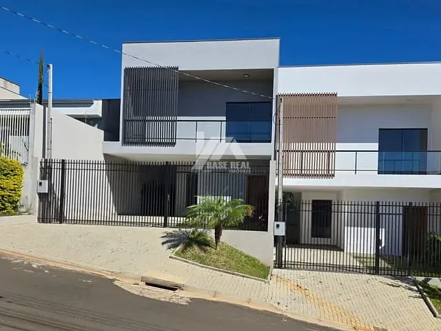 Sobrado com 125m² 3 quartos e 4 banheiros, à venda, no bairro Estrela em Ponta Grossa