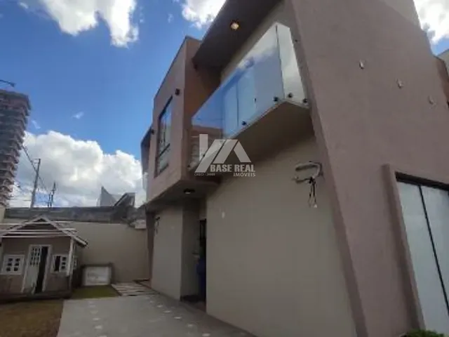 Sobrado 2 quartos e 3 banheiros, à venda, no bairro Orfãs em Ponta Grossa