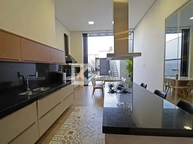Sobrado com 360m² 3 quartos e 4 banheiros, à venda, no bairro Jardim Residencial Dona Lucilla em Indaiatuba