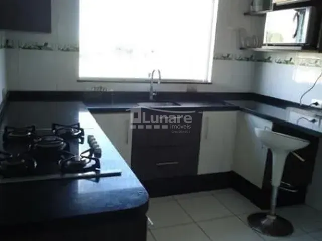 Sobrado 3 quartos e 2 banheiros, à venda, no bairro Jardim Nathalie em Mogi das Cruzes