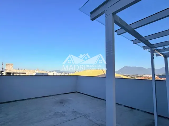 Sobrado com 150m² 2 quartos e 3 banheiros, à venda, no bairro São Sebastião em Palhoça