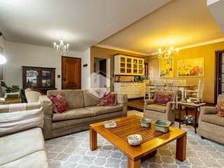 Foto do Sobrado-Sobrado para venda em Jardim das Vertentes com 4 quartos, sendo 4 suítes, 199m²