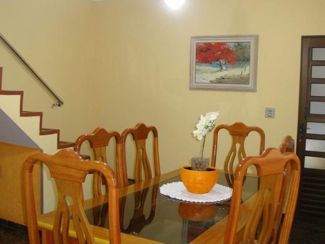 Sobrado com 219m² 4 quartos e 3 banheiros, à venda, no bairro Jardim D Abril em Osasco