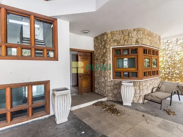 Sobrado com 608m² 4 quartos e 7 banheiros, à venda ou para alugar, no bairro Residencial Onze (Alphaville) em Santana de Parnaíba