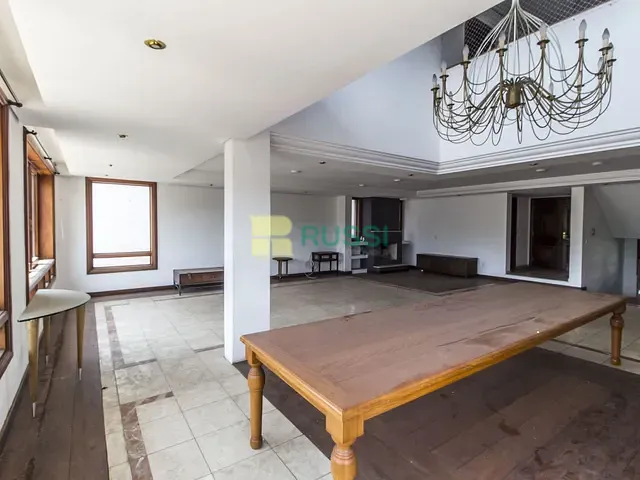 Sobrado com 608m² 4 quartos e 7 banheiros, à venda ou para alugar, no bairro Residencial Onze (Alphaville) em Santana de Parnaíba