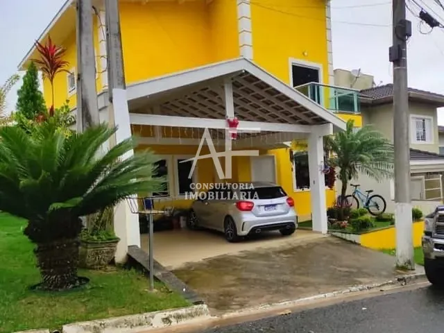 Sobrado com 250m² 3 quartos e 3 banheiros, à venda, no bairro Jardim Hípica Pinheiro em Taubaté