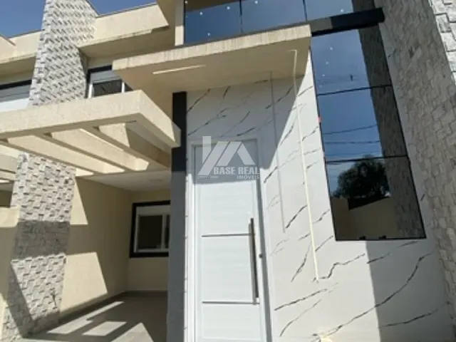Sobrado 3 quartos e 2 banheiros, à venda, no bairro Jardim Carvalho em Ponta Grossa