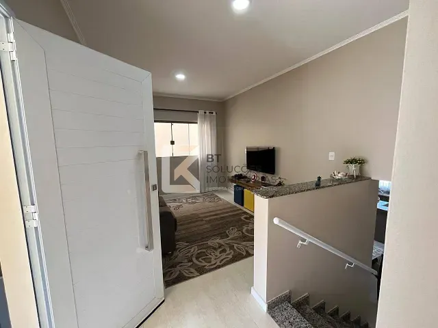 Sobrado com 360m² 3 quartos e 5 banheiros, à venda, no bairro Vila Avaí em Indaiatuba