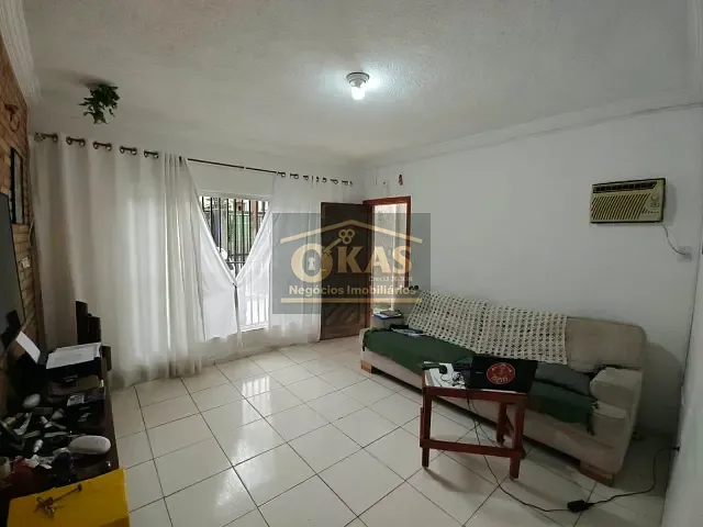 Sobrado com 150m² 3 quartos e 3 banheiros, à venda, no bairro Vila Urupês em Suzano