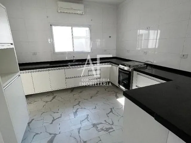 Sobrado com 119m² 4 quartos e 2 banheiros, à venda, no bairro Vila Areao em Taubaté