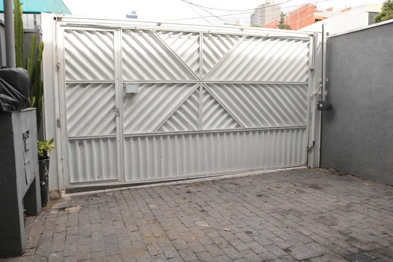 Sobrado para Locação 2 Vagas, 200M², Jardim, Santo André - SP