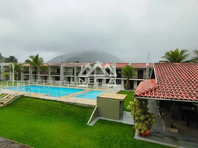 Sobrado com 90m² 2 quartos e 1 banheiro, à venda, no bairro Martim de Sá em Caraguatatuba