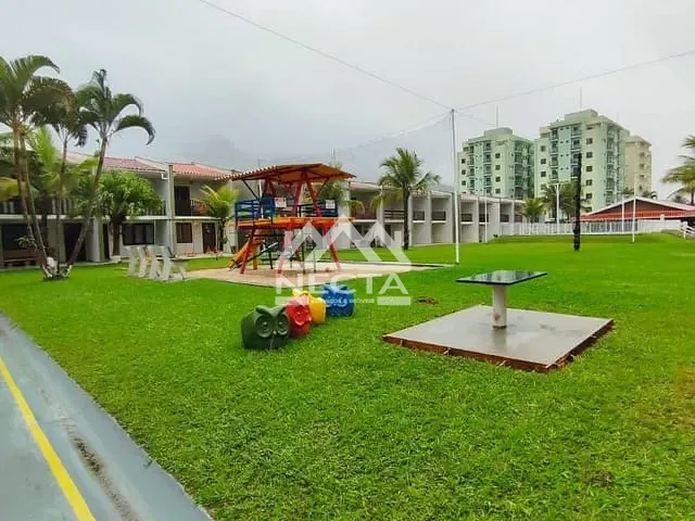 Sobrado com 90m² 2 quartos e 1 banheiro, à venda, no bairro Martim de Sá em Caraguatatuba
