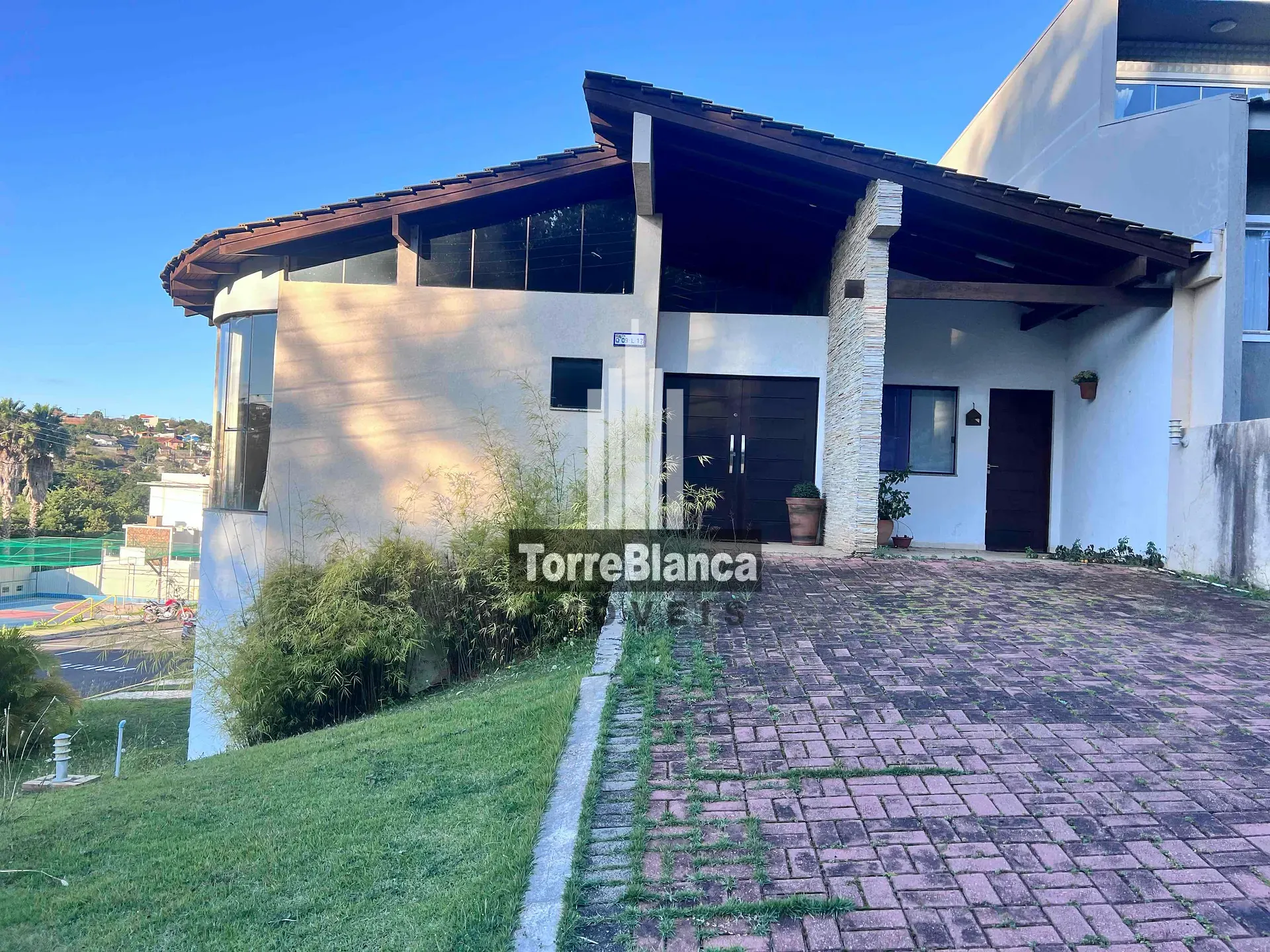 Sobrado, 3 quartos, 380 m² - Foto 1