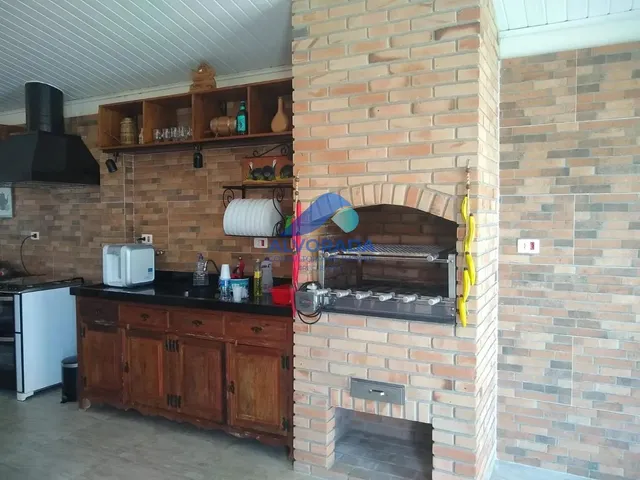 Sobrado com 750m² 4 quartos e 4 banheiros, à venda, no bairro Jardim Santa Maria em Jacareí