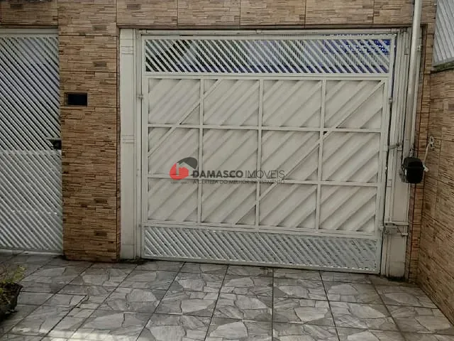 Sobrado com 210m² 4 quartos e 2 banheiros, à venda, no bairro Parque Tomas Saraiva em São Paulo