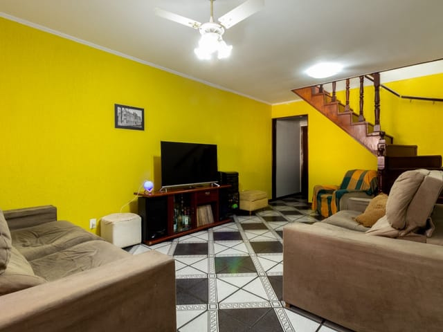 Foto do Sobrado - Sobrado para venda em Helena Maria com 3 quartos, sendo 1 suíte, 199.3m² | Lares e Andares Imóveis