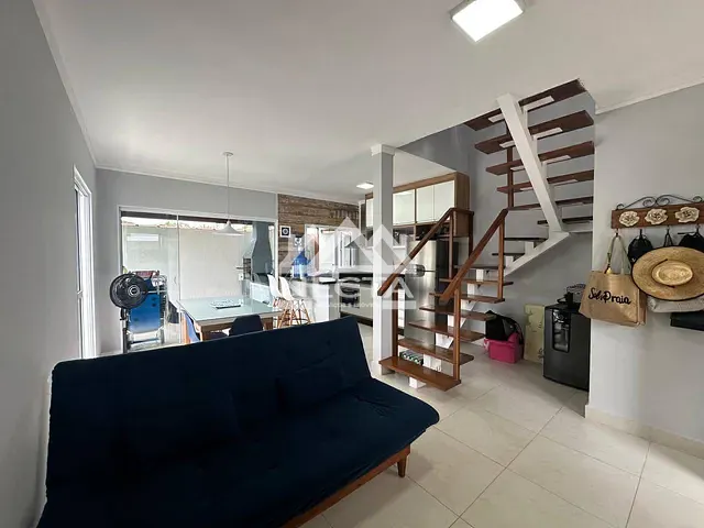 Sobrado com 183m² 2 quartos e 3 banheiros, à venda, no bairro Balneário Gardem Mar em Caraguatatuba