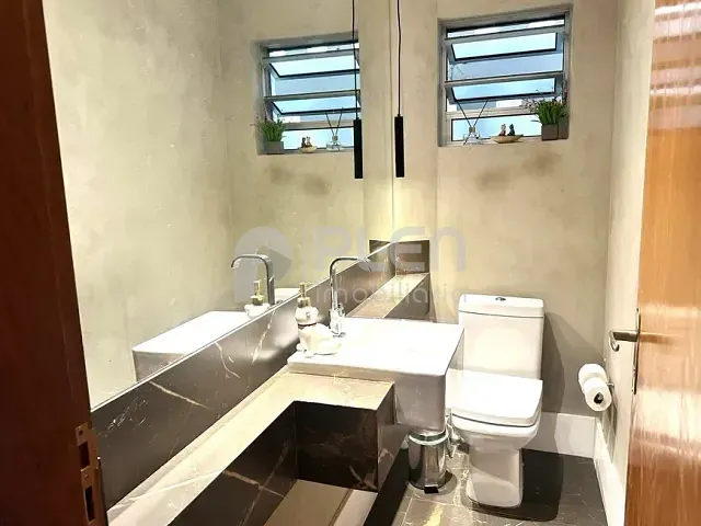 Sobrado 4 quartos e 3 banheiros, à venda, no bairro Carandiru em São Paulo