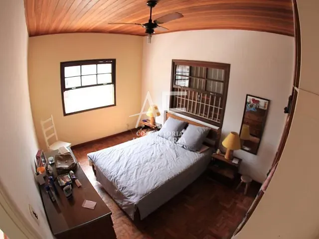 Sobrado com 330m², à venda, no bairro Centro em Ubatuba