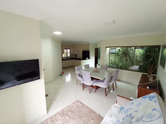 Foto do Sobrado - Sobrado à venda 3 dormitórios sendo 1 suíte, sala em 2 ambientes, cozinha planejada e área gourmet. Proximo ao Contour. Londrina | Guepardo Imob