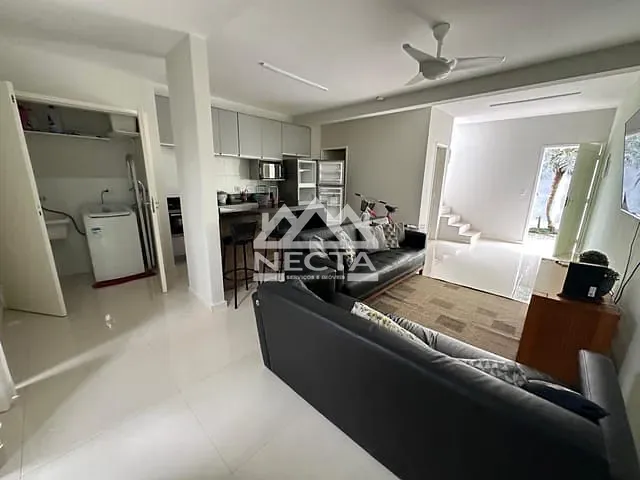 Sobrado com 105m² 3 quartos e 4 banheiros, à venda, no bairro Massaguaçu em Caraguatatuba