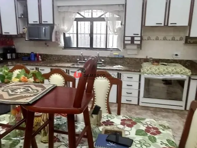 Sobrado com 220m² 3 quartos e 1 banheiro, à venda, no bairro Barcelona em São Caetano do Sul